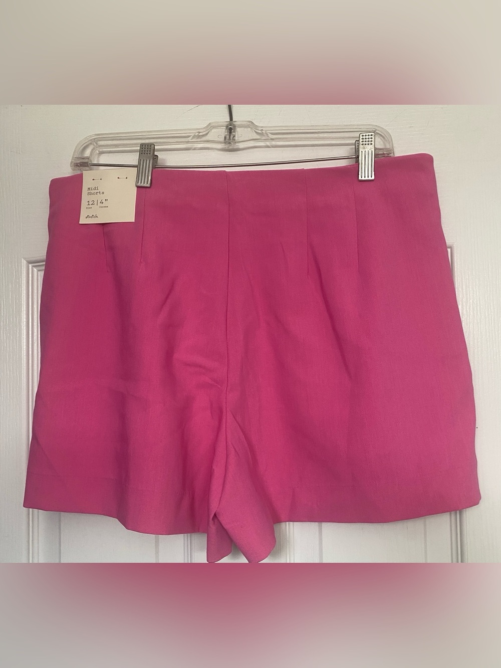 NEW - High-Waist Pink Pleated Shorts - Picture 3 of 5